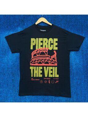 Pierce the Veil "The Homecoming" Graphic T-Shirt Size Medium